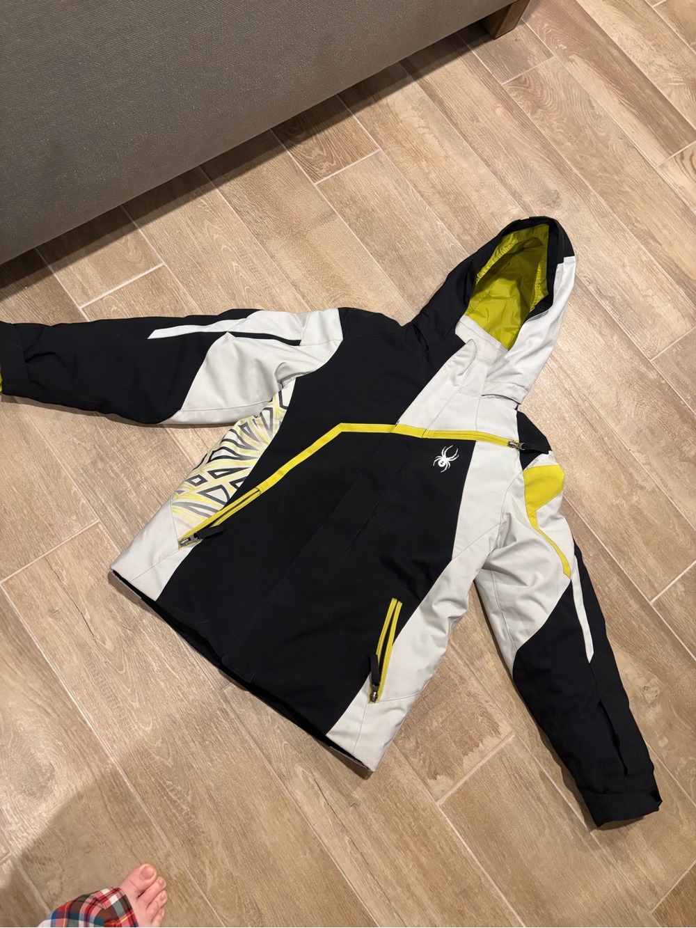 Spyder Challenger Ski Snow Snowboard Winter Jacket Black Yellow White 14 Youth